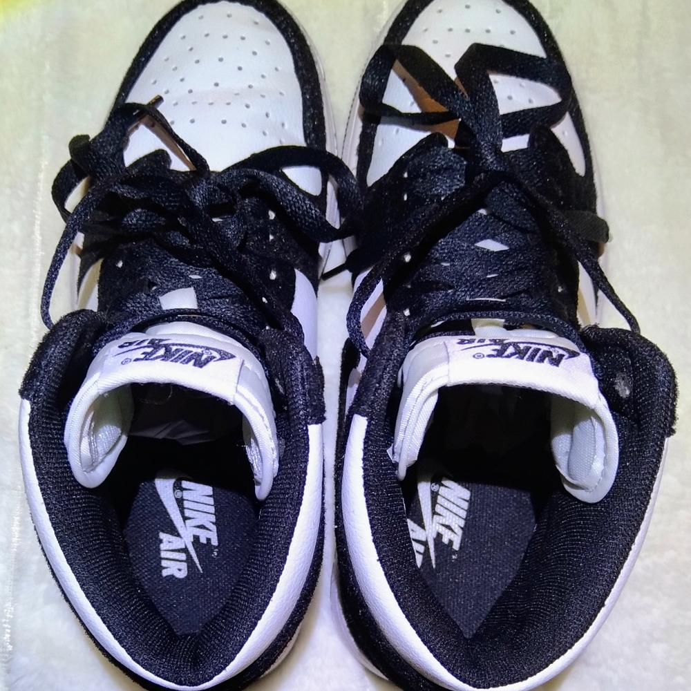 *NWOT* Nike (Wmns)AIR JORDAN 1 High OG"Twist".... - Picture 5 of 10